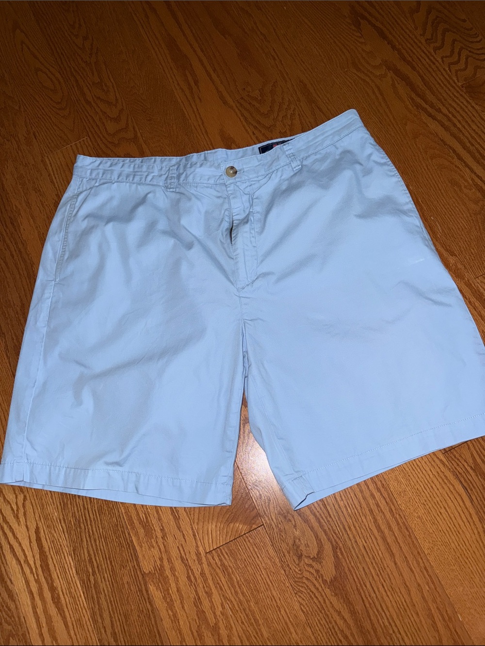 Vineyard Vines Light Blue Men's Club Cotton Shorts. EUC